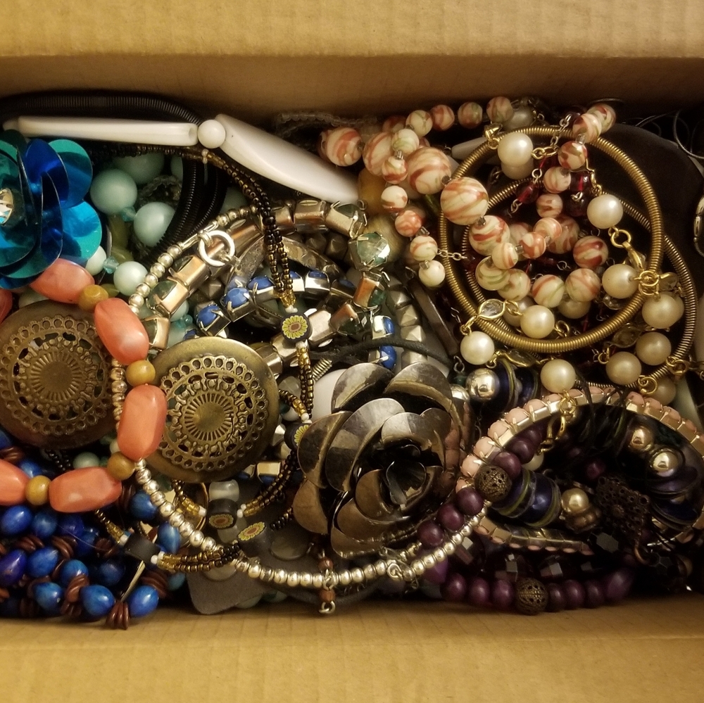 Junk Jewelry Lot 2 lbs